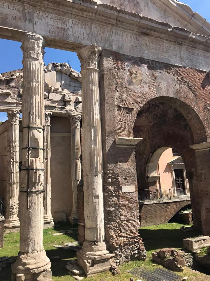 Roman Residenza Exterior photo