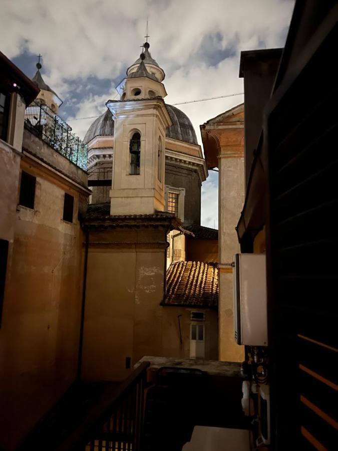 Roman Residenza Exterior photo